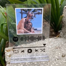 Cargar imagen en el visor de la galería, Stand Acrilico y base de madera