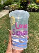 Cargar imagen en el visor de la galería, Viniles Adhesivos Reactivo a Luz del sol (UV)