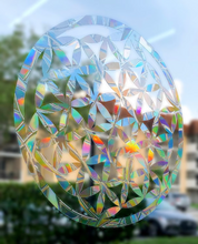 Cargar imagen en el visor de la galería, Vinil para ventana Atrapa Sol efecto arcoiris